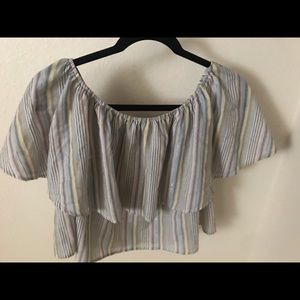 Off the shoulder crop